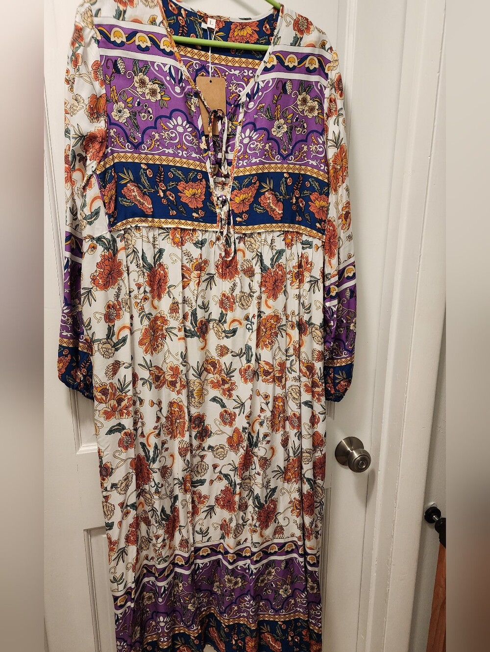 Beautiful Nwt Bohemian Floral Maxi Dress in White, Purple, Orange & Navy